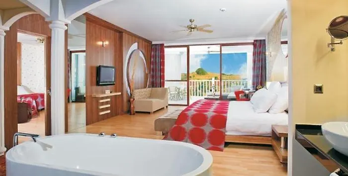 Defne Kumul Hotel 4*