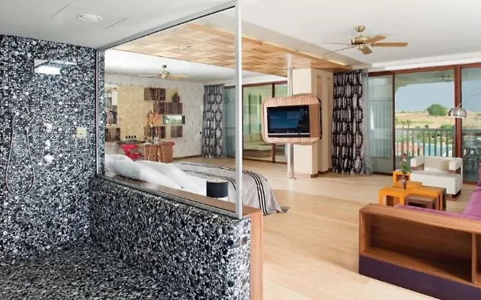 Defne Kumul 酒店 4*