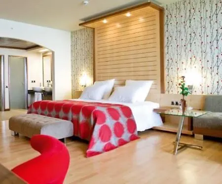 Defne Kumul Готель Сіде