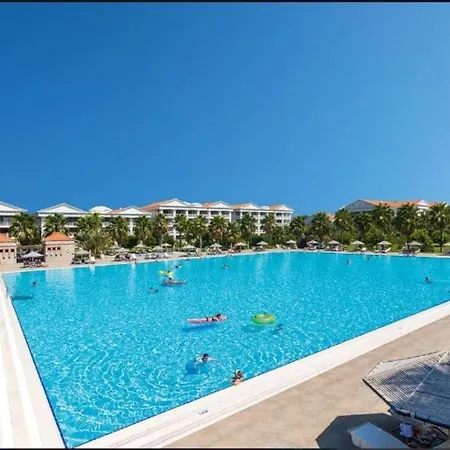 Defne Kumul Готель