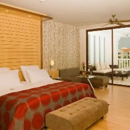 Defne Kumul Hotel 4*